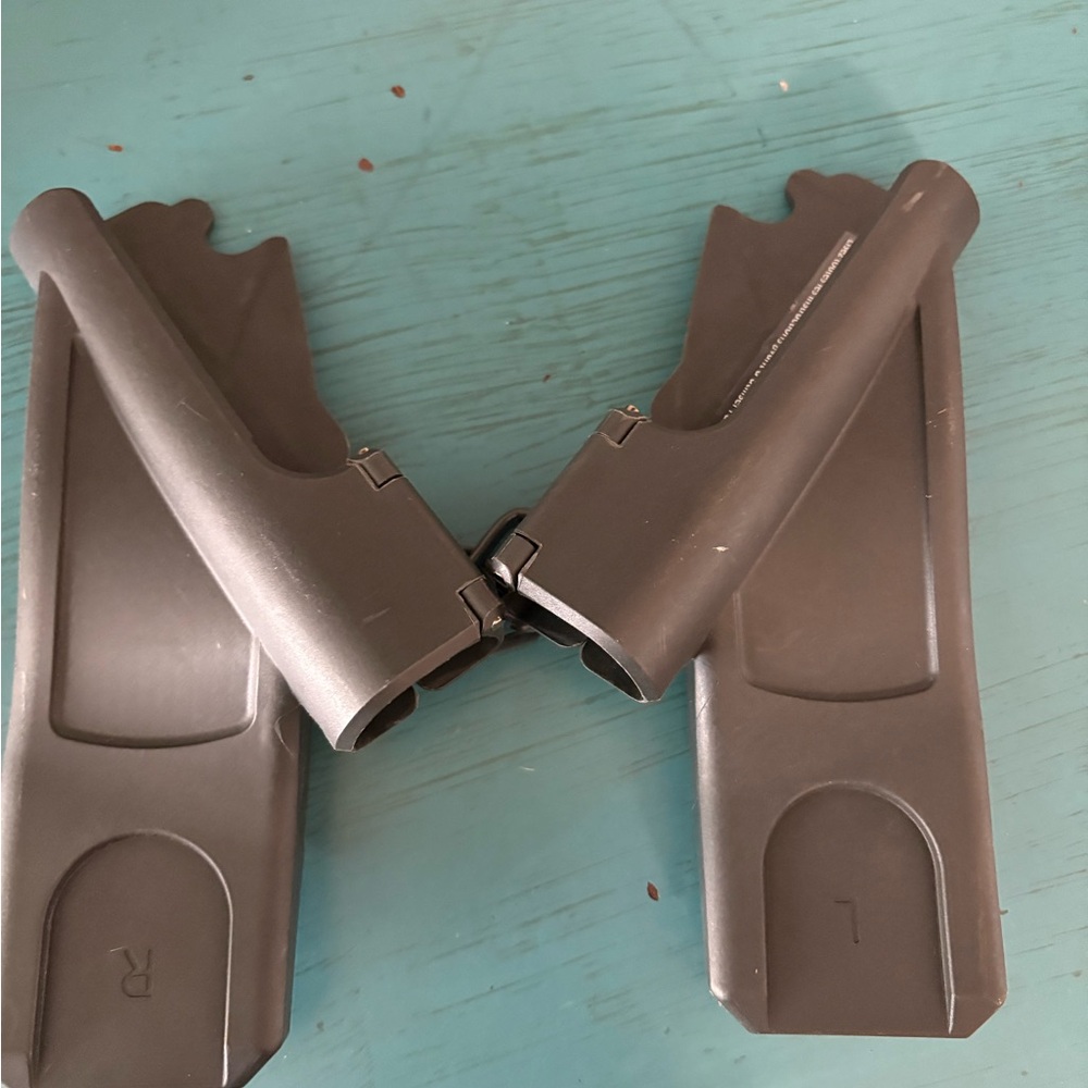Uppa baby vista 2 lower adapters for rumble seat